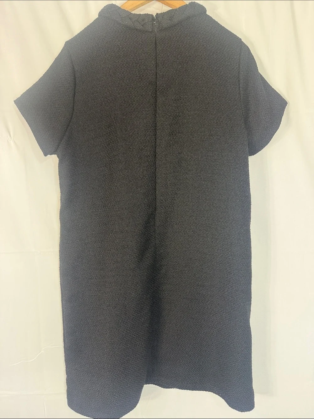 TUCKERNUCK BLACK TWEED JACKIE DRESS SIZE L WITH GOLD BUTTON DETAIL SIZE L - Picture 8 of 9